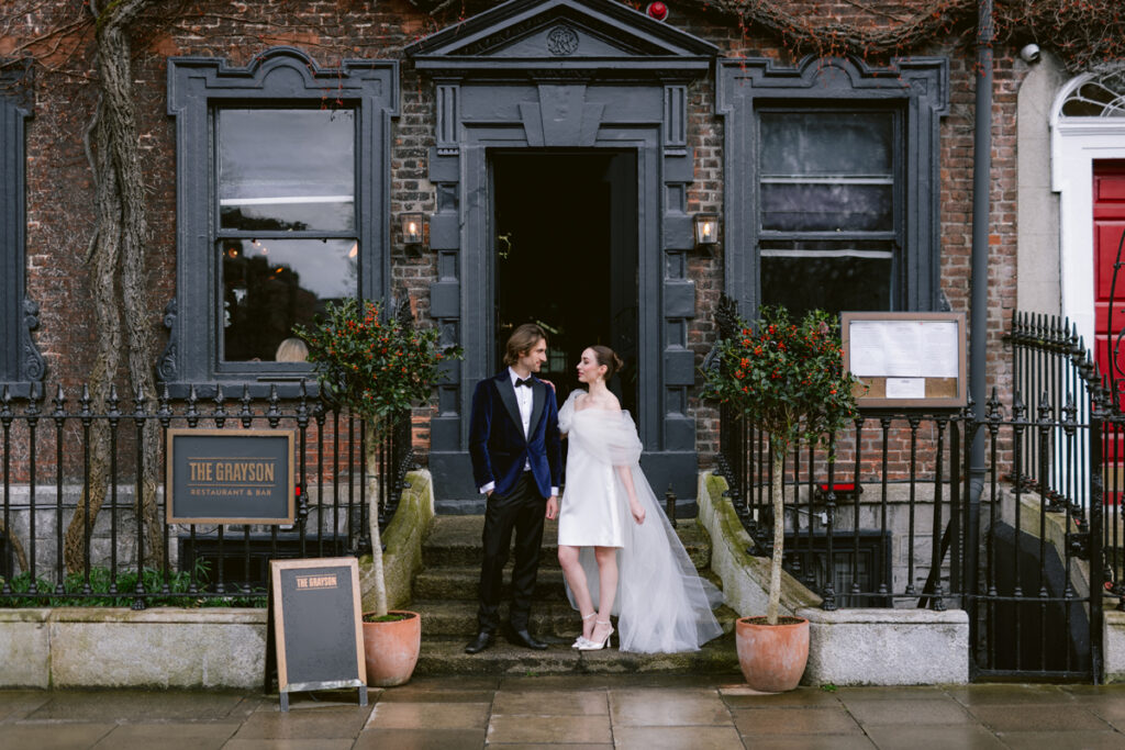Step into a Modern City Wedding with Vintage Charm