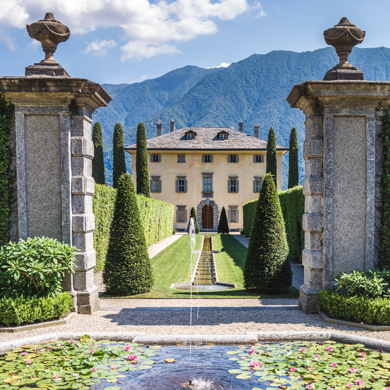 Villa Balbiano with Alps in the background